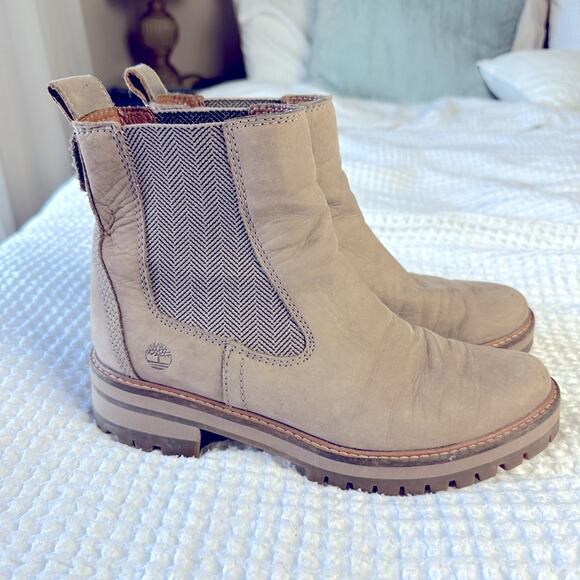 Timberland Women's Courmayeur Valley Chelsea Bootie - Picture 2 of 8